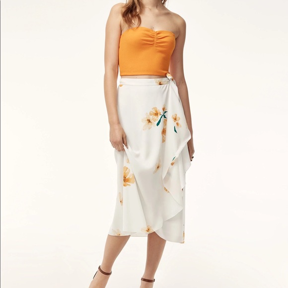 Aritzia summer white floral wrap skirt - Picture 3 of 10
